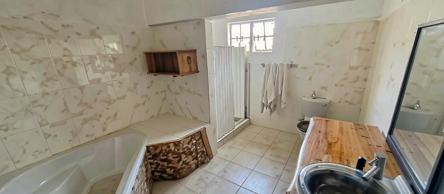 5 Bedroom Property for Sale in Mokopane Central Limpopo