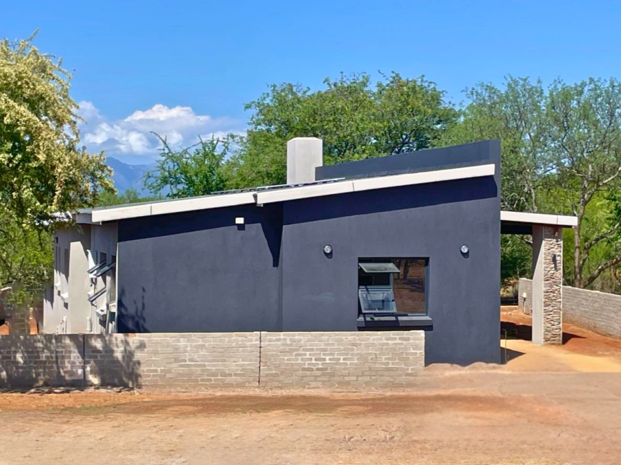 2 Bedroom Property for Sale in Hoedspruit Limpopo