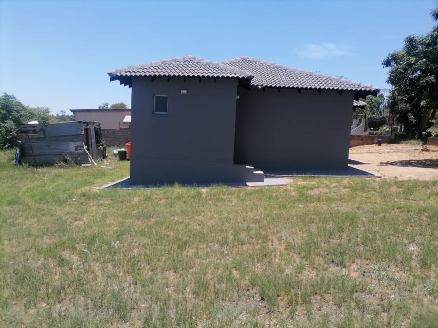 2 Bedroom Property for Sale in Capricorn Park Limpopo