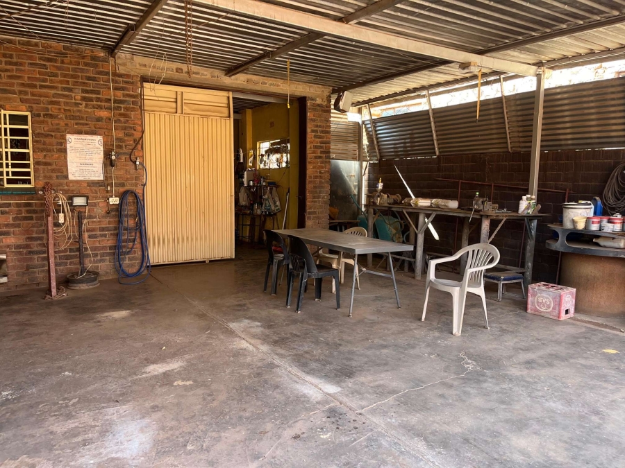 2 Bedroom Property for Sale in Phola Park Limpopo