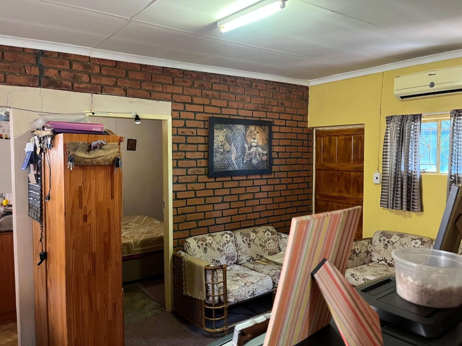 2 Bedroom Property for Sale in Phola Park Limpopo