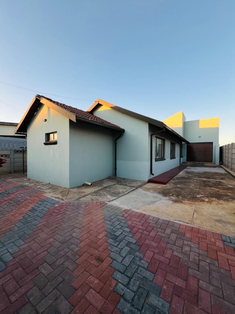 3 Bedroom Property for Sale in Westenburg Limpopo