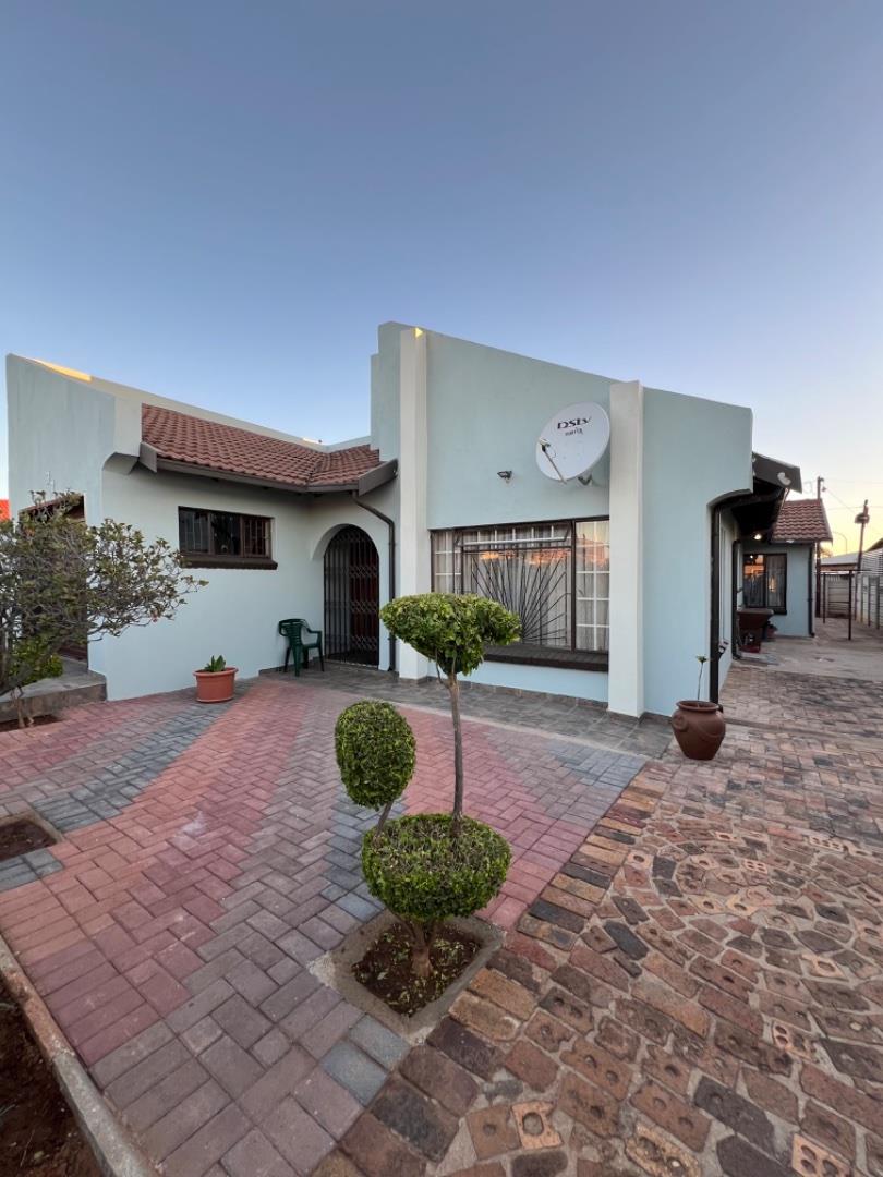 3 Bedroom Property for Sale in Westenburg Limpopo