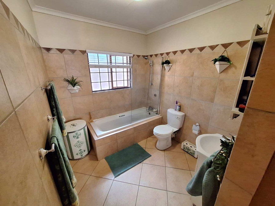 3 Bedroom Property for Sale in Leeupoort Limpopo