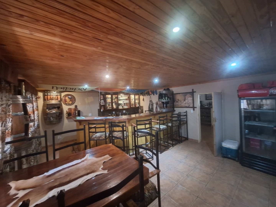 To Let 4 Bedroom Property for Rent in Leeupoort Limpopo