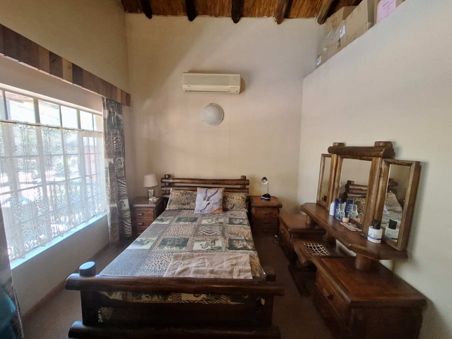 To Let 4 Bedroom Property for Rent in Leeupoort Limpopo