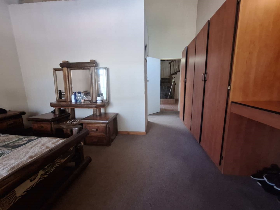 To Let 4 Bedroom Property for Rent in Leeupoort Limpopo