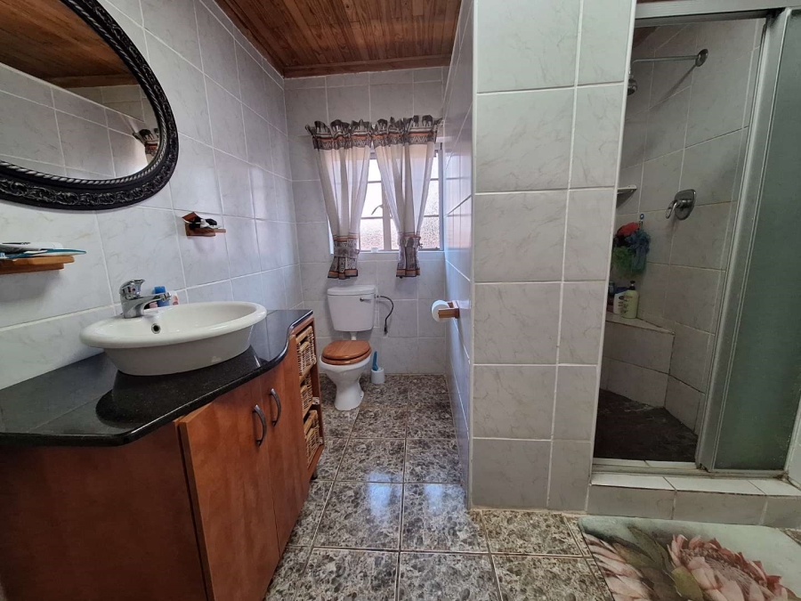 To Let 4 Bedroom Property for Rent in Leeupoort Limpopo