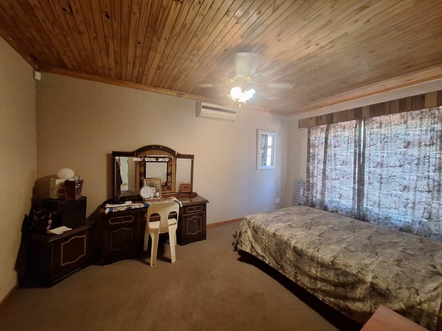 To Let 4 Bedroom Property for Rent in Leeupoort Limpopo