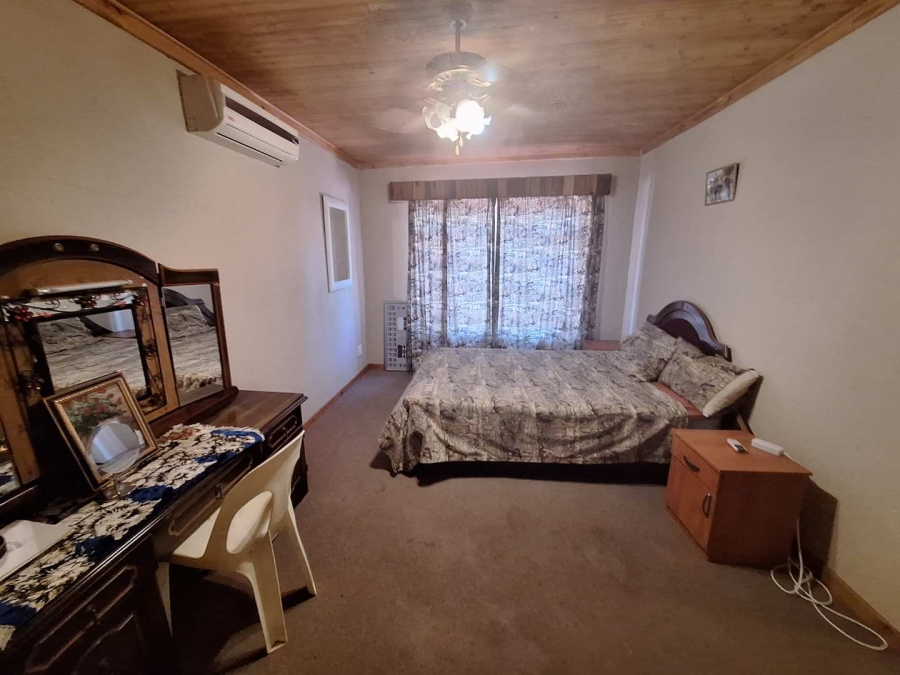 To Let 4 Bedroom Property for Rent in Leeupoort Limpopo