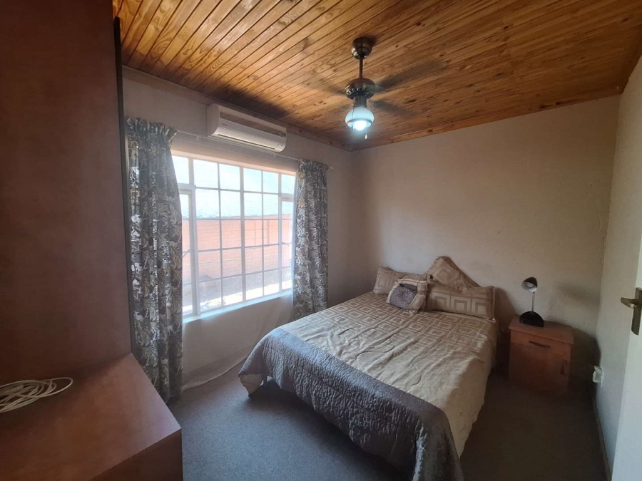 To Let 4 Bedroom Property for Rent in Leeupoort Limpopo