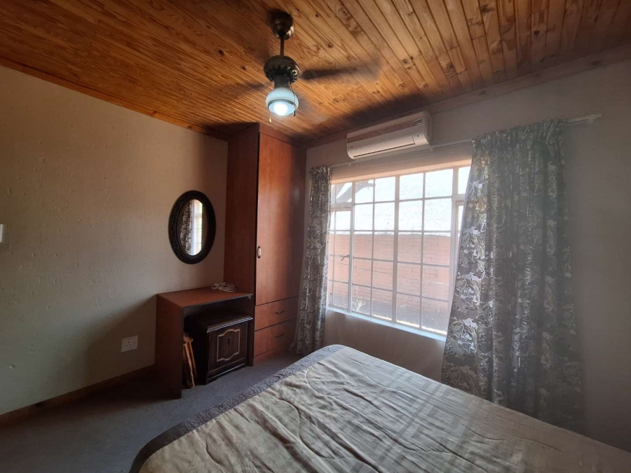 To Let 4 Bedroom Property for Rent in Leeupoort Limpopo
