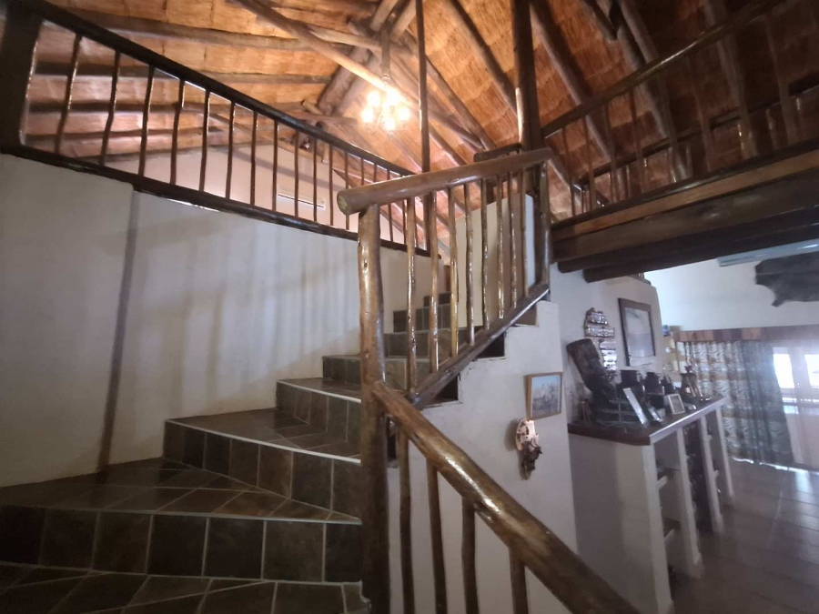 To Let 4 Bedroom Property for Rent in Leeupoort Limpopo