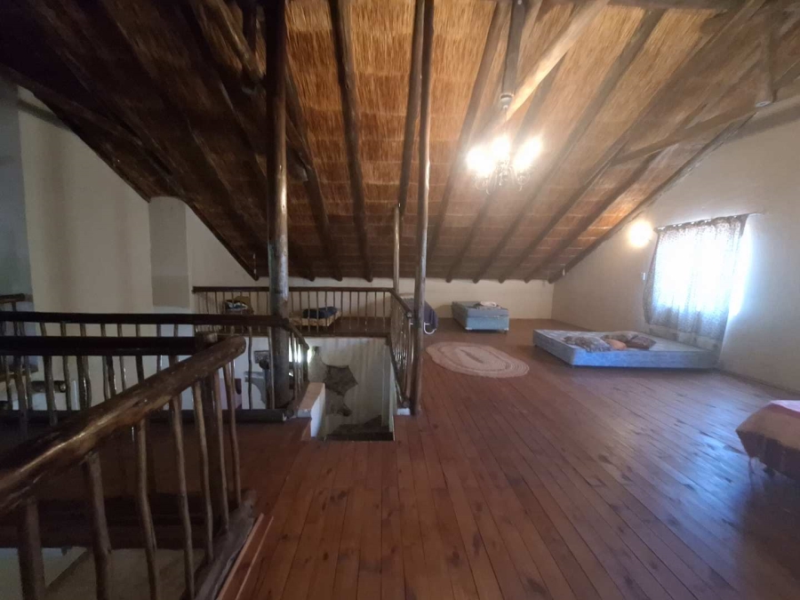 To Let 4 Bedroom Property for Rent in Leeupoort Limpopo