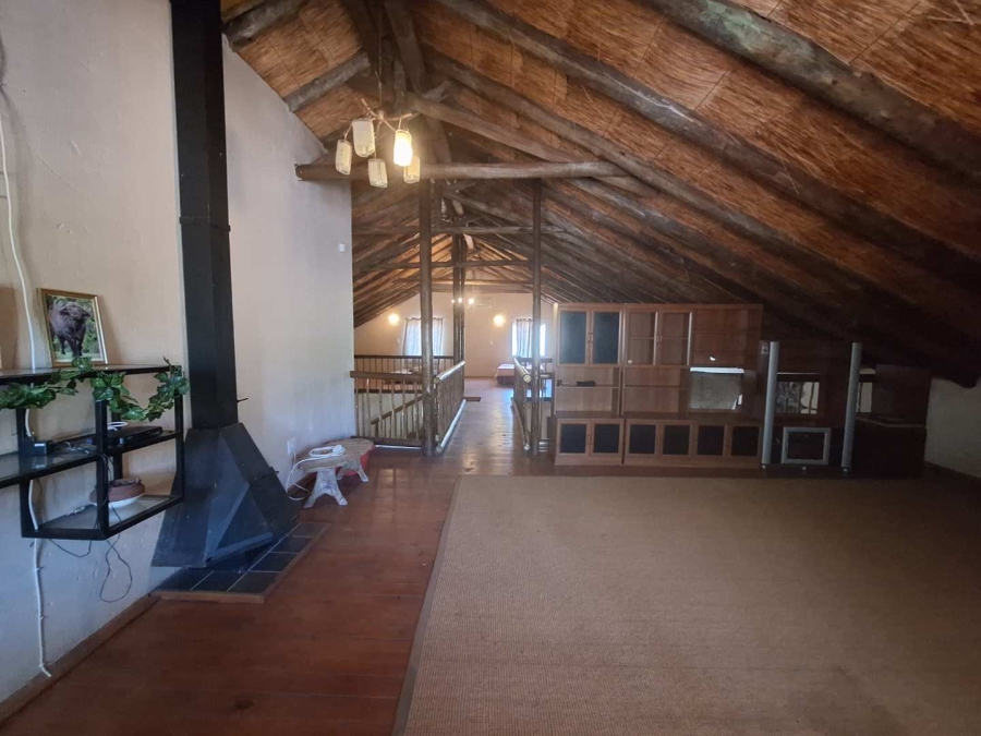 To Let 4 Bedroom Property for Rent in Leeupoort Limpopo