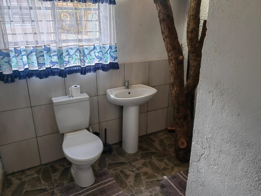 5 Bedroom Property for Sale in Musina Limpopo