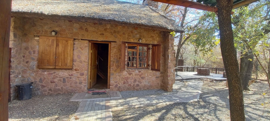 1 Bedroom Property for Sale in Leeupoort Limpopo