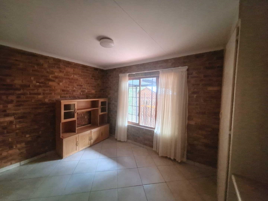 3 Bedroom Property for Sale in Leeupoort Limpopo