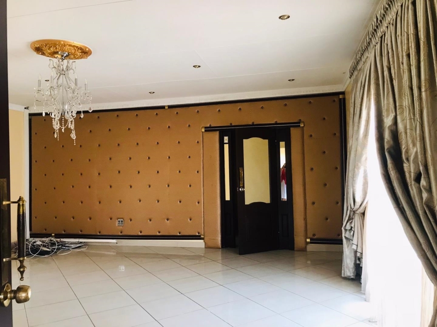 8 Bedroom Property for Sale in Polokwane Central Limpopo