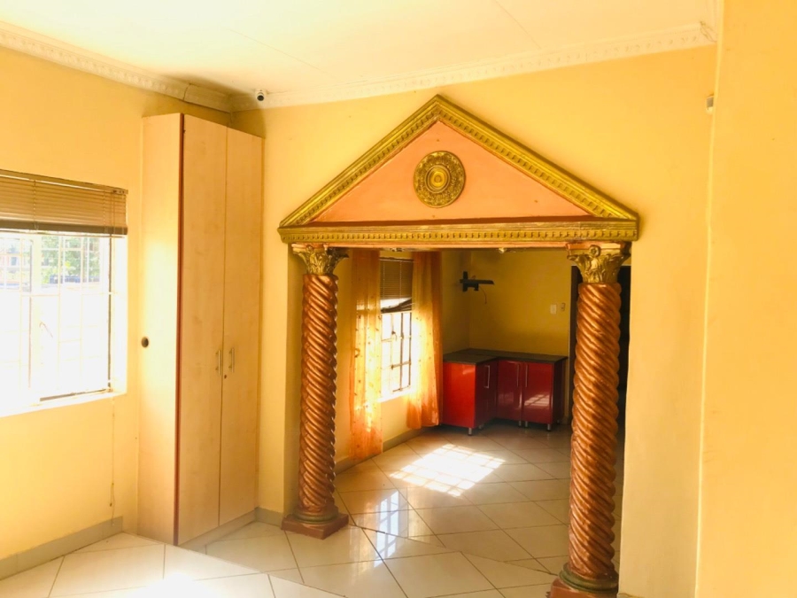 8 Bedroom Property for Sale in Polokwane Central Limpopo