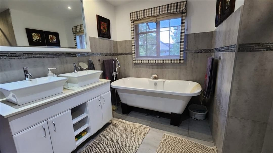 4 Bedroom Property for Sale in Modimolle Rural Limpopo