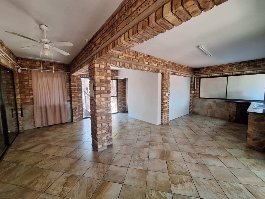2 Bedroom Property for Sale in Leeupoort Limpopo