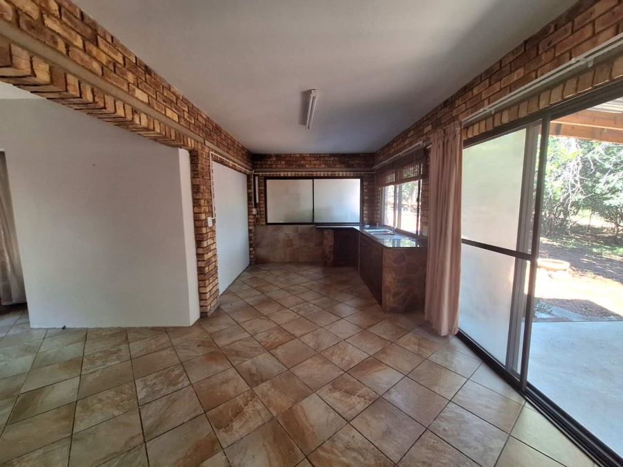 2 Bedroom Property for Sale in Leeupoort Limpopo