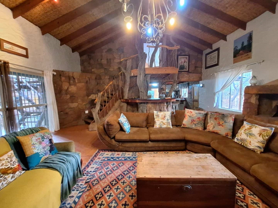 5 Bedroom Property for Sale in Leeupoort Limpopo