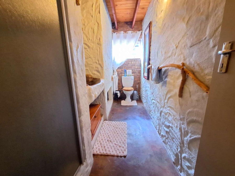 5 Bedroom Property for Sale in Leeupoort Limpopo