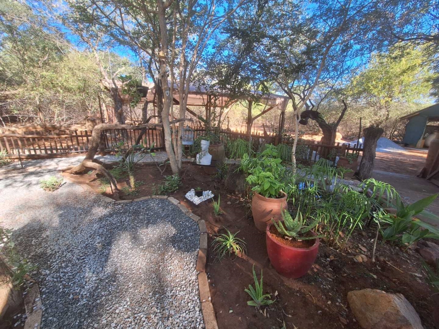 5 Bedroom Property for Sale in Leeupoort Limpopo