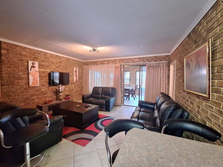 2 Bedroom Property for Sale in Leeupoort Limpopo