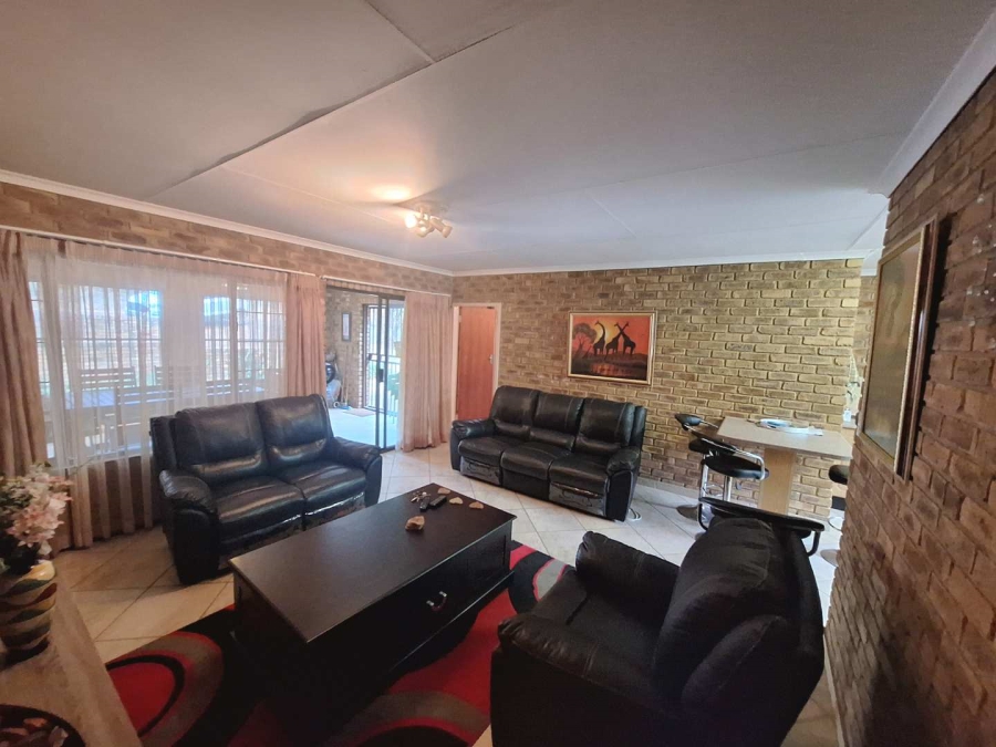 2 Bedroom Property for Sale in Leeupoort Limpopo