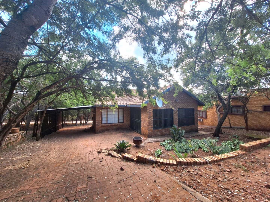 2 Bedroom Property for Sale in Leeupoort Limpopo