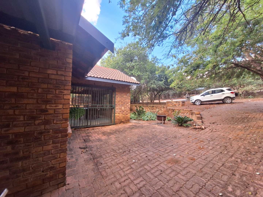 2 Bedroom Property for Sale in Leeupoort Limpopo