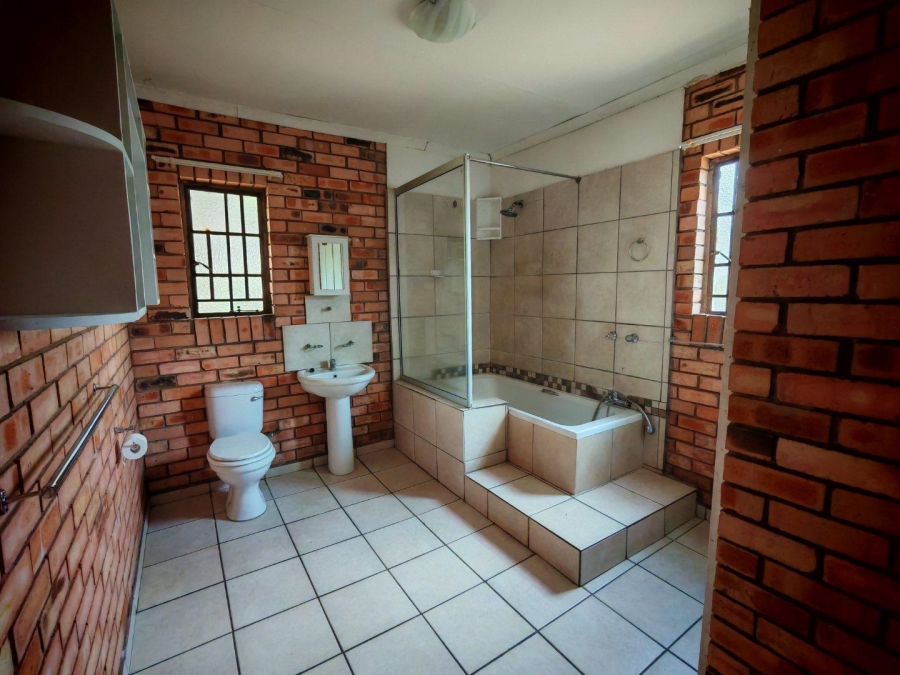 5 Bedroom Property for Sale in Steelpoort Limpopo