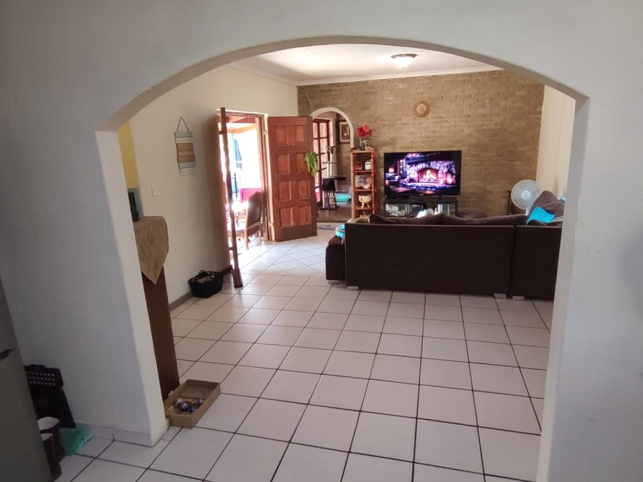 3 Bedroom Property for Sale in Leeupoort Limpopo