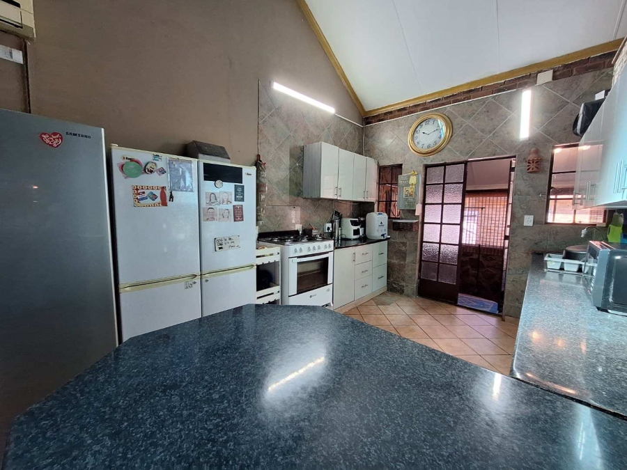 4 Bedroom Property for Sale in Leeupoort Limpopo