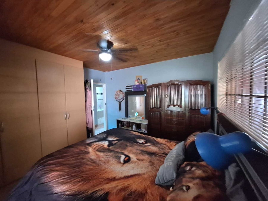 4 Bedroom Property for Sale in Leeupoort Limpopo