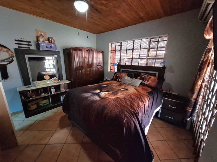 4 Bedroom Property for Sale in Leeupoort Limpopo