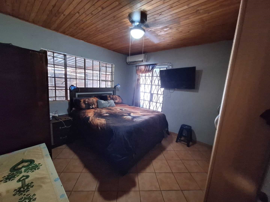 4 Bedroom Property for Sale in Leeupoort Limpopo