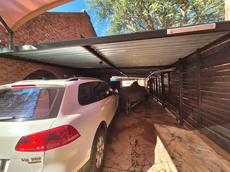 4 Bedroom Property for Sale in Leeupoort Limpopo
