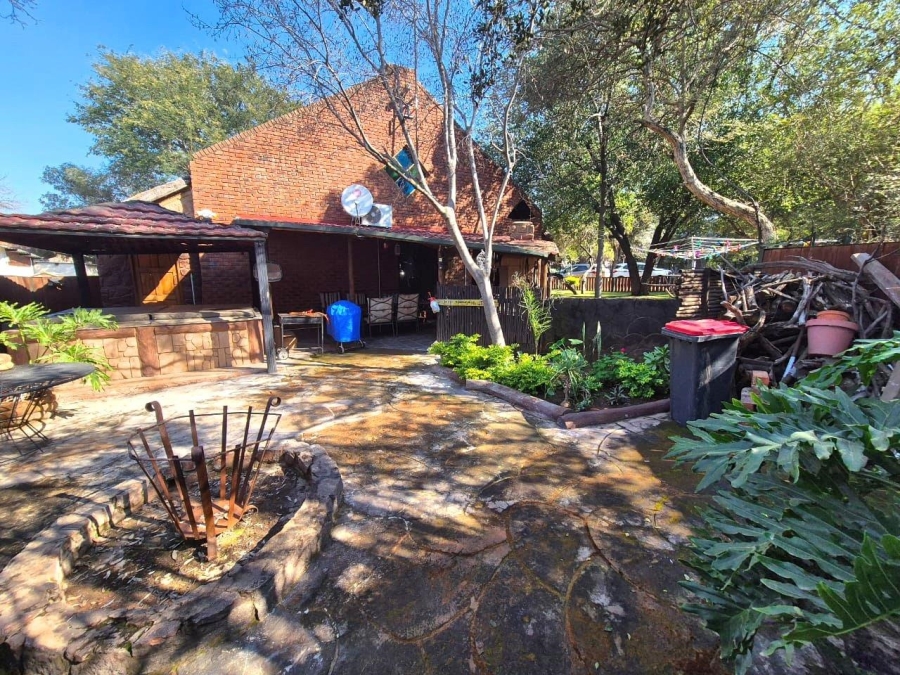 4 Bedroom Property for Sale in Leeupoort Limpopo