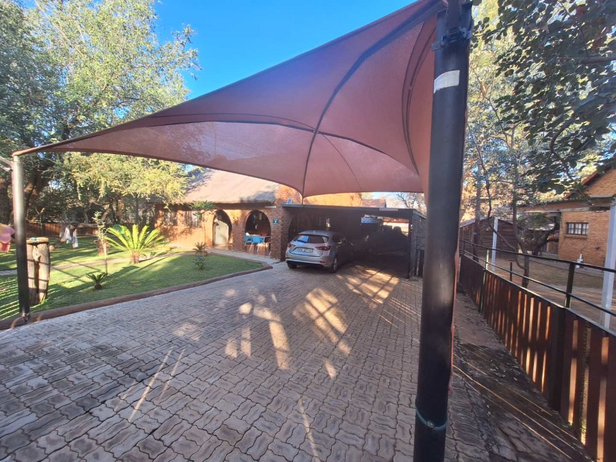 4 Bedroom Property for Sale in Leeupoort Limpopo