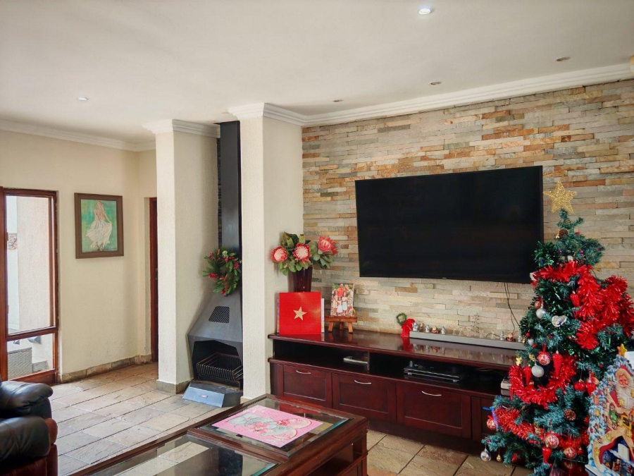 To Let 4 Bedroom Property for Rent in Burgersfort Limpopo