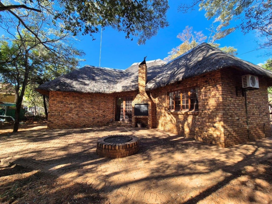 2 Bedroom Property for Sale in Leeupoort Limpopo