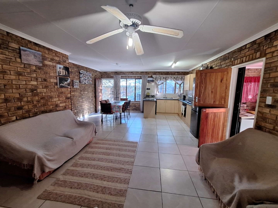3 Bedroom Property for Sale in Leeupoort Limpopo