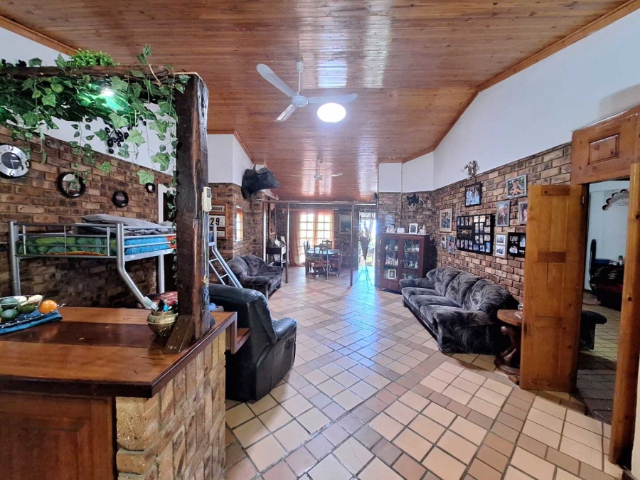 3 Bedroom Property for Sale in Leeupoort Limpopo