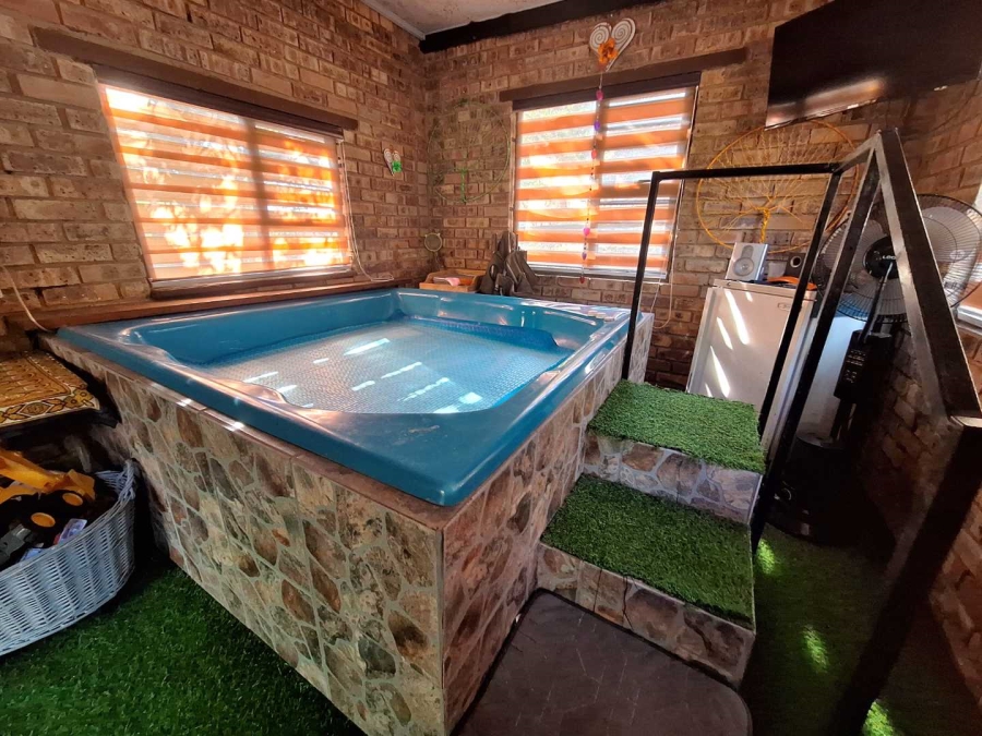 3 Bedroom Property for Sale in Leeupoort Limpopo