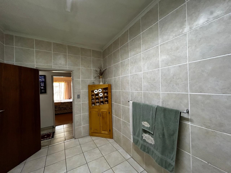 6 Bedroom Property for Sale in Tzaneen Rural Limpopo