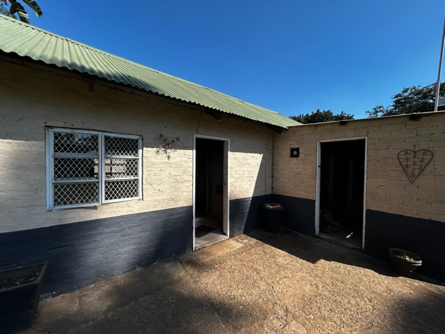 6 Bedroom Property for Sale in Tzaneen Rural Limpopo